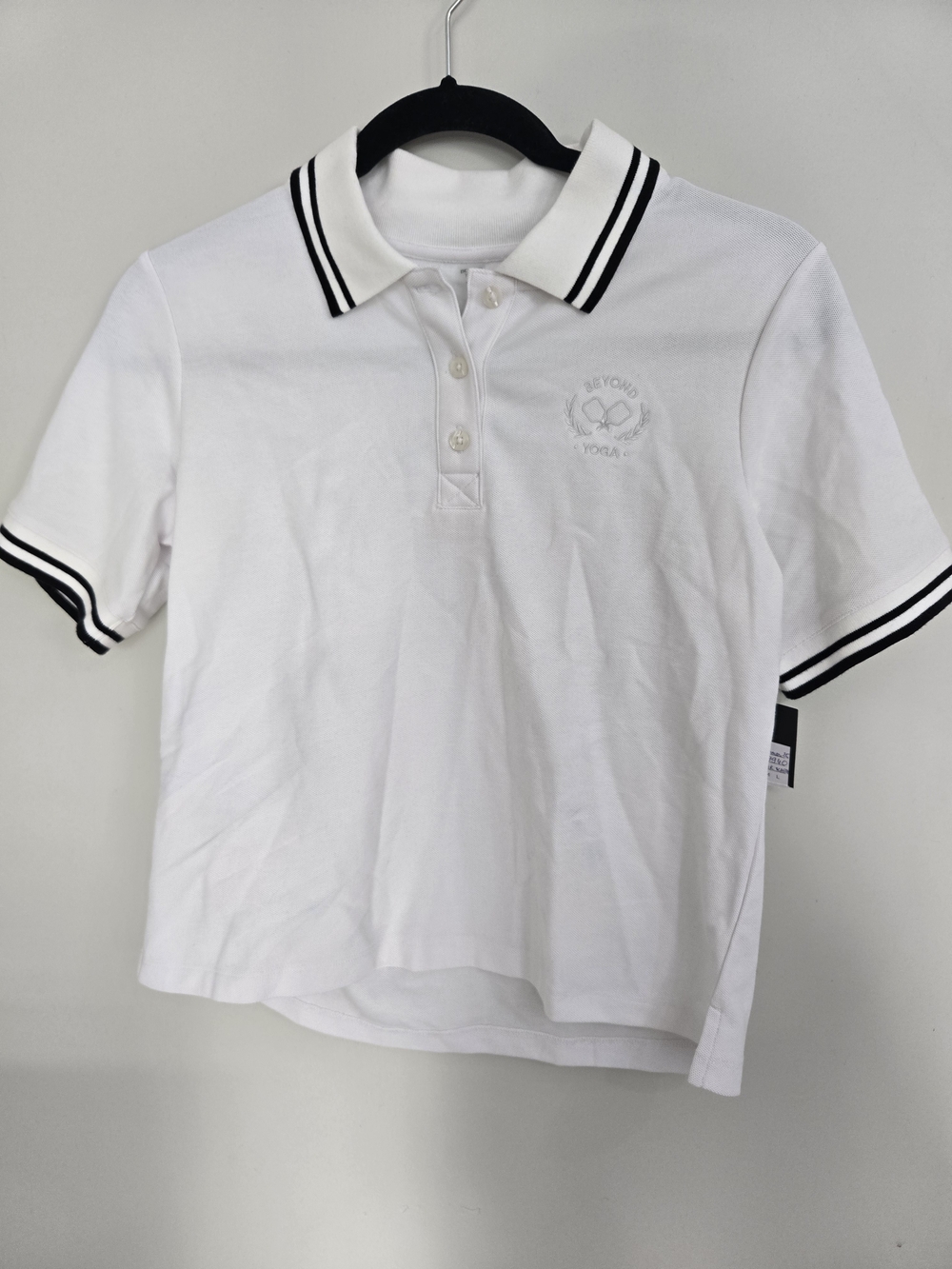 Beyond Yoga white short-sleeve Pique polo shirt With black striped trim Small